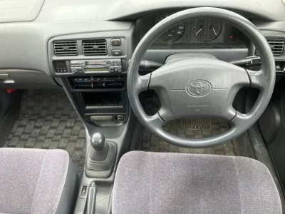 Toyota COROLLA  с аукциона в Японии