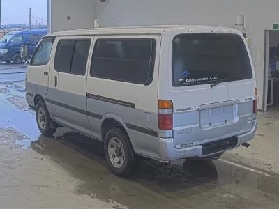 Toyota HiAce Van