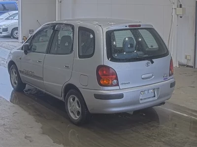 Toyota COROLLA SPACIO  с аукциона в Японии