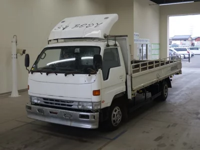 Toyota DYNA  с аукциона в Японии