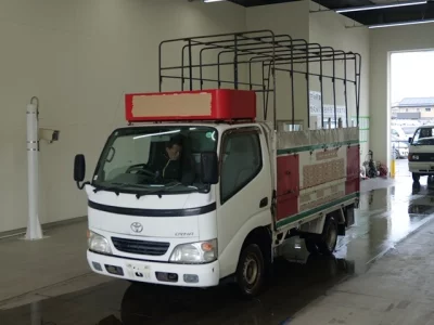 Toyota DYNA  с аукциона в Японии