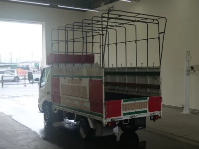 Toyota DYNA  с аукциона в Японии