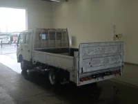 Toyota DYNA лот № 1737 оценка R  с аукциона в Японии 1
