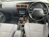 Toyota HILUX SURF лот № 20196 оценка 3.5  с аукциона в Японии 3