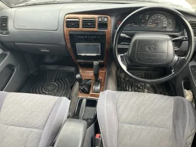 Toyota HILUX SURF  с аукциона в Японии