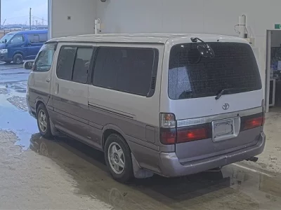 Toyota HiAce