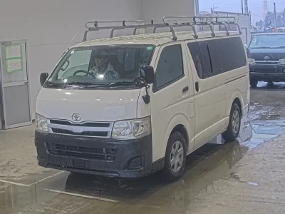 Toyota HiAce Van