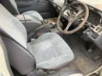 Toyota HIACE VAN лот № 20123 оценка RA  с аукциона в Японии 7