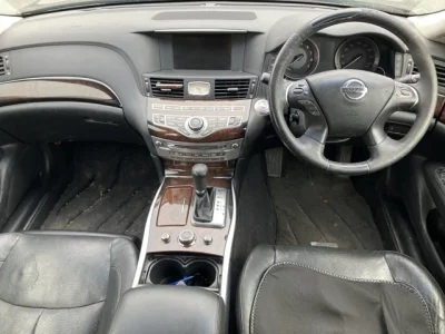 Nissan INFINITI  с аукциона в Японии