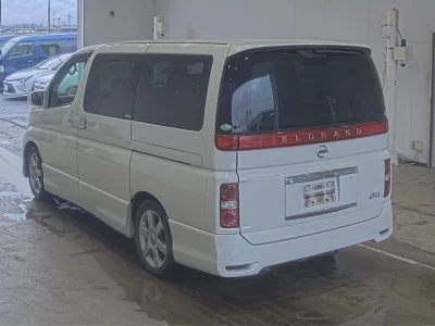 Nissan Elgrand
