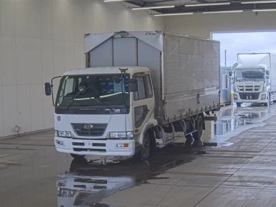 Nissan CONDOR