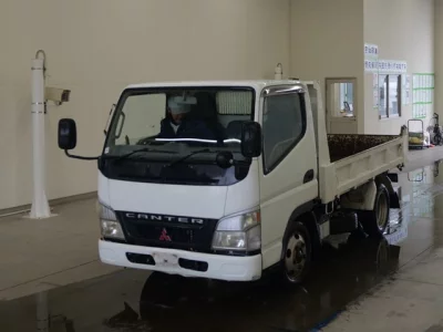 Mitsubishi Fuso Canter