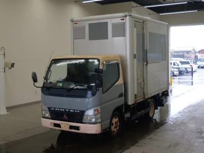 Mitsubishi Fuso Canter