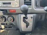 Toyota HIACE лот № 20157 оценка RA  с аукциона в Японии 4