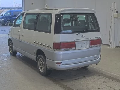 Toyota HIACE REGIUS