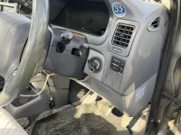 Toyota GRANVIA лот № 20322 оценка 3.5  с аукциона в Японии 5