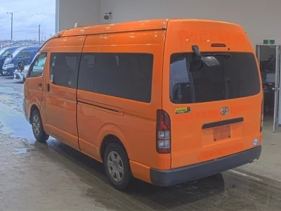 Toyota HIACE  с аукциона в Японии