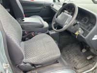 Toyota HIACE VAN лот № 20064 оценка 3.5  с аукциона в Японии 7