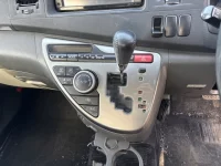 Toyota ISIS лот № 20395 оценка 3  с аукциона в Японии 4