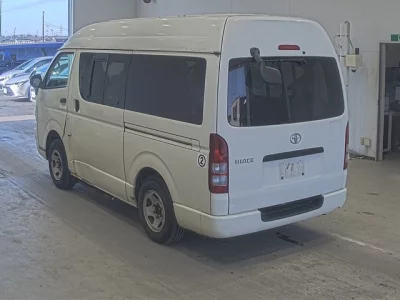 Toyota HiAce Van
