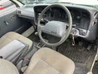 Toyota HIACE VAN лот № 20476 оценка RA  с аукциона в Японии 3