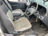 Toyota HIACE VAN лот № 20476 оценка RA  с аукциона в Японии 7