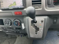 Toyota HIACE лот № 20477 оценка RA  с аукциона в Японии 4