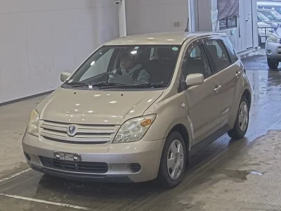 Toyota IST
