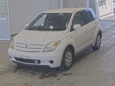 Toyota IST