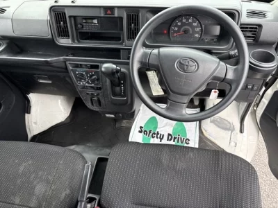Toyota PIXIS VAN  с аукциона в Японии