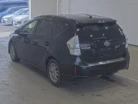 Toyota PRIUS ALPHA лот № 20536 оценка 3.5  с аукциона в Японии 1