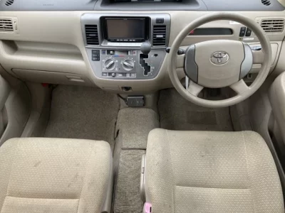 Toyota Raum