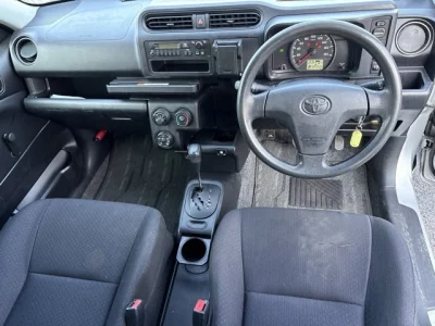 Toyota SUCCEED  с аукциона в Японии