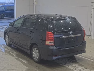 Toyota WISH  с аукциона в Японии