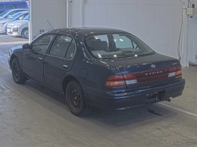 Nissan CEFIRO  с аукциона в Японии