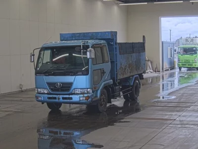 Nissan CONDOR
