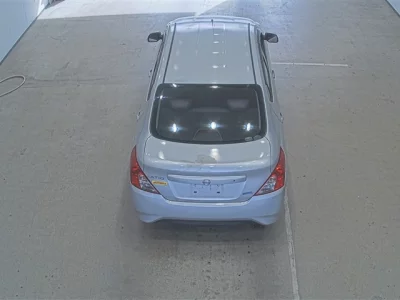 Nissan TIIDA LATIO  с аукциона в Японии