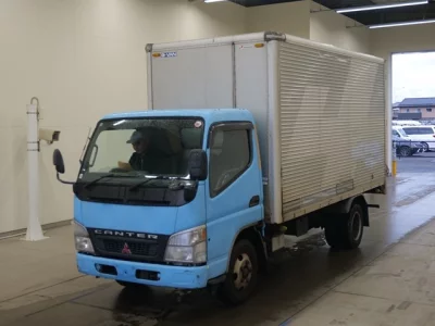 Mitsubishi Fuso Canter
