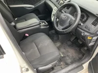 Toyota ISIS лот № 20438 оценка RA  с аукциона в Японии 7