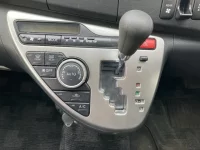 Toyota ISIS лот № 20438 оценка RA  с аукциона в Японии 4