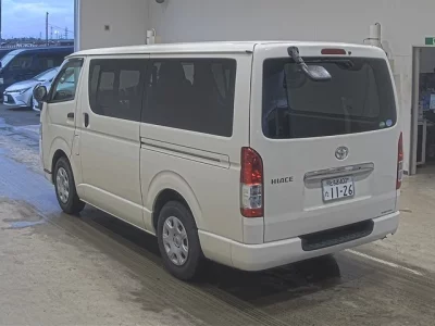 Toyota HiAce Van