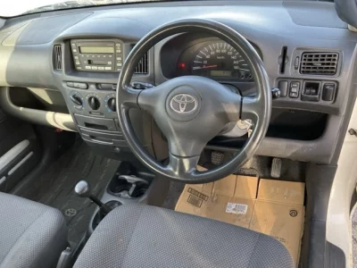 Toyota SUCCEED  с аукциона в Японии