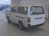 Toyota HIACE VAN лот № 20582 оценка RA  с аукциона в Японии 1