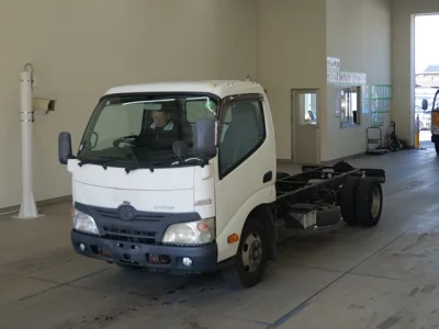 Toyota DYNA  с аукциона в Японии