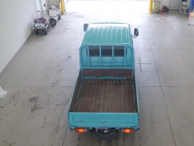 Toyota DYNA  с аукциона в Японии