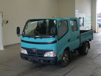 Toyota DYNA  с аукциона в Японии