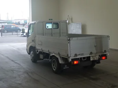 Toyota DYNA  с аукциона в Японии