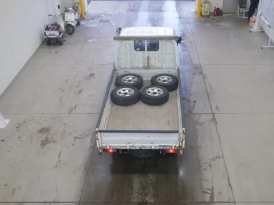 Toyota HIACE TRUCK  с аукциона в Японии