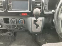 Toyota HIACE VAN лот № 20628 оценка 3.5  с аукциона в Японии 4