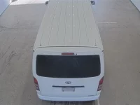 Toyota HIACE VAN лот № 20628 оценка 3.5  с аукциона в Японии 2